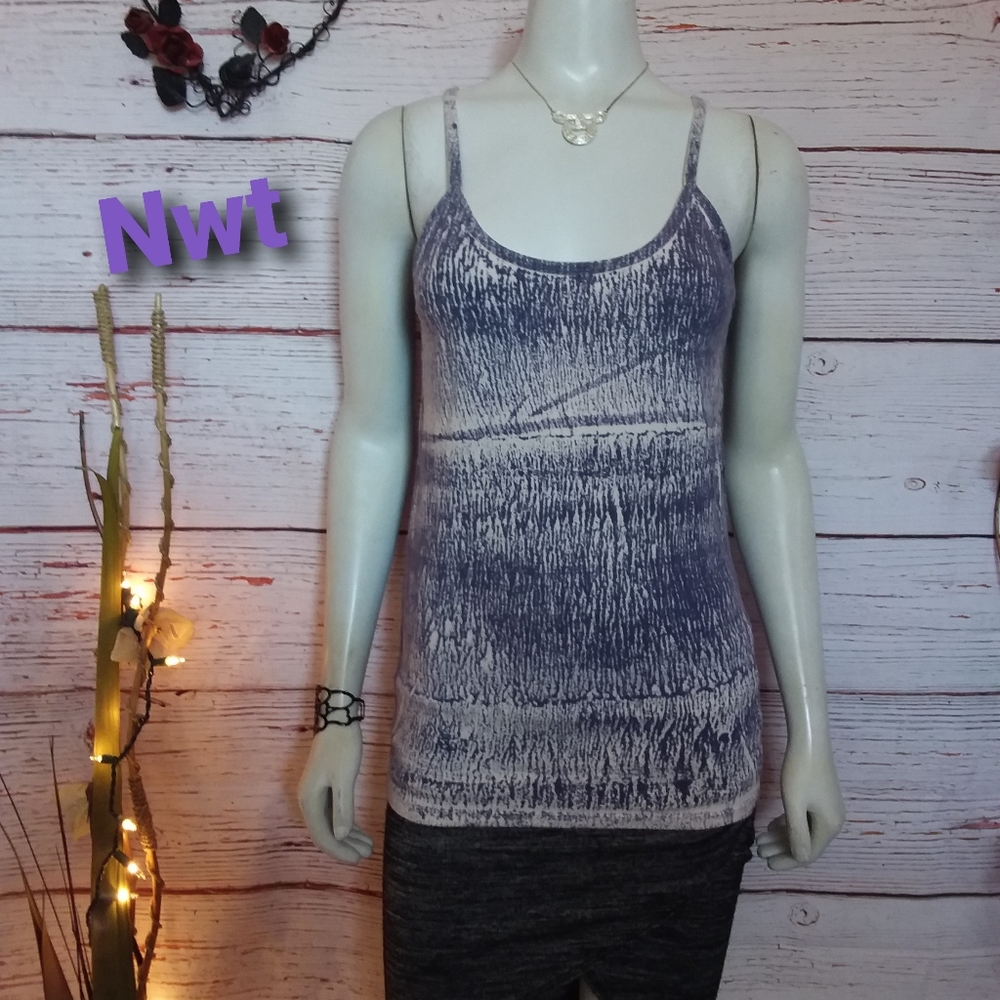 🌺Nwt Organic cotton tank top 🌺